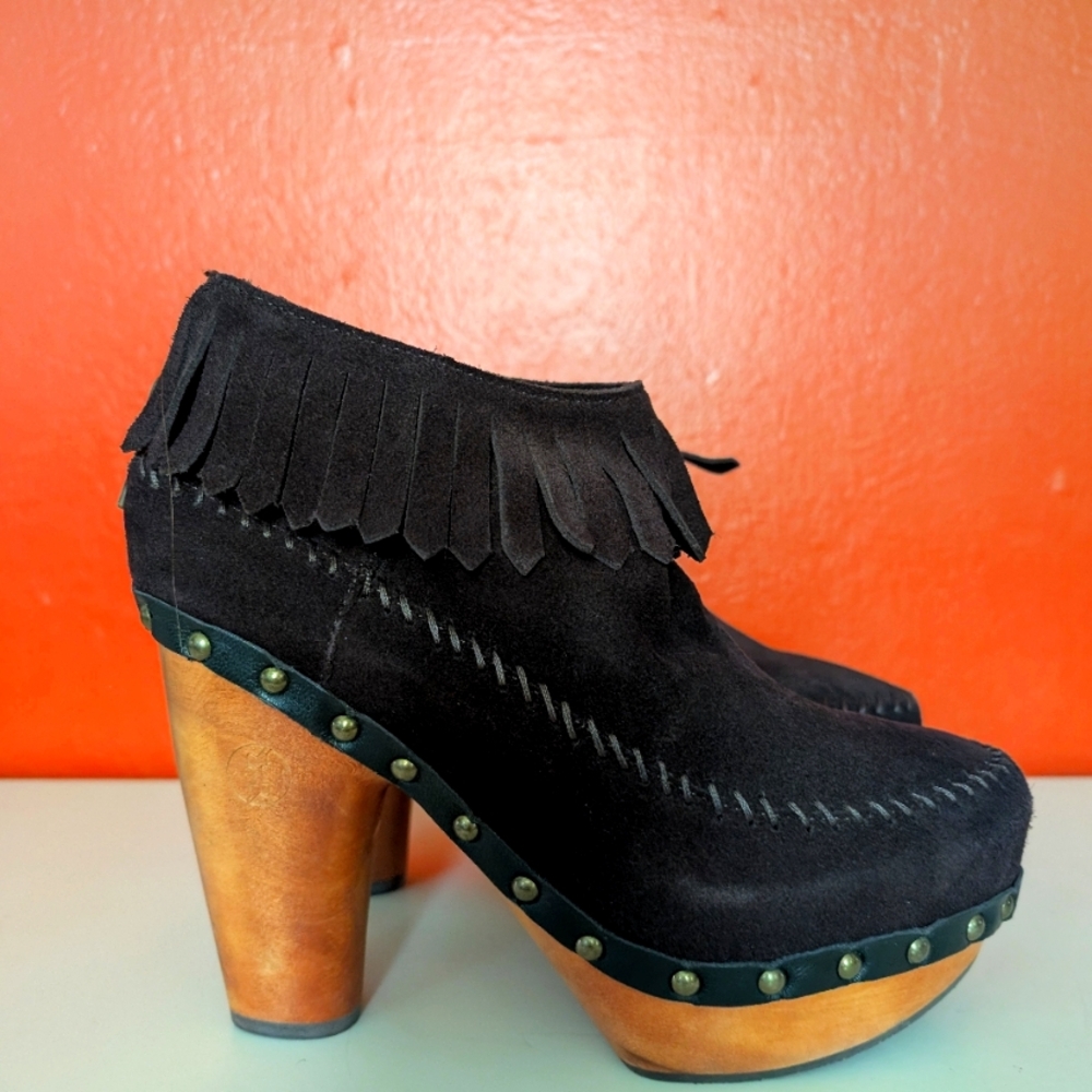 Flogg, Boho, Brown Suede With Fringe Clog Sz 8